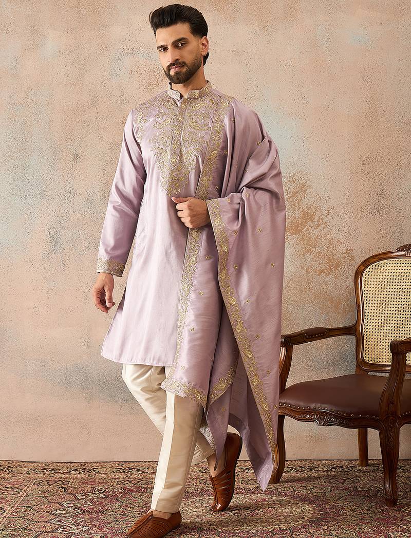 Men lavender zari embroidered silk blend kurta with dupatta