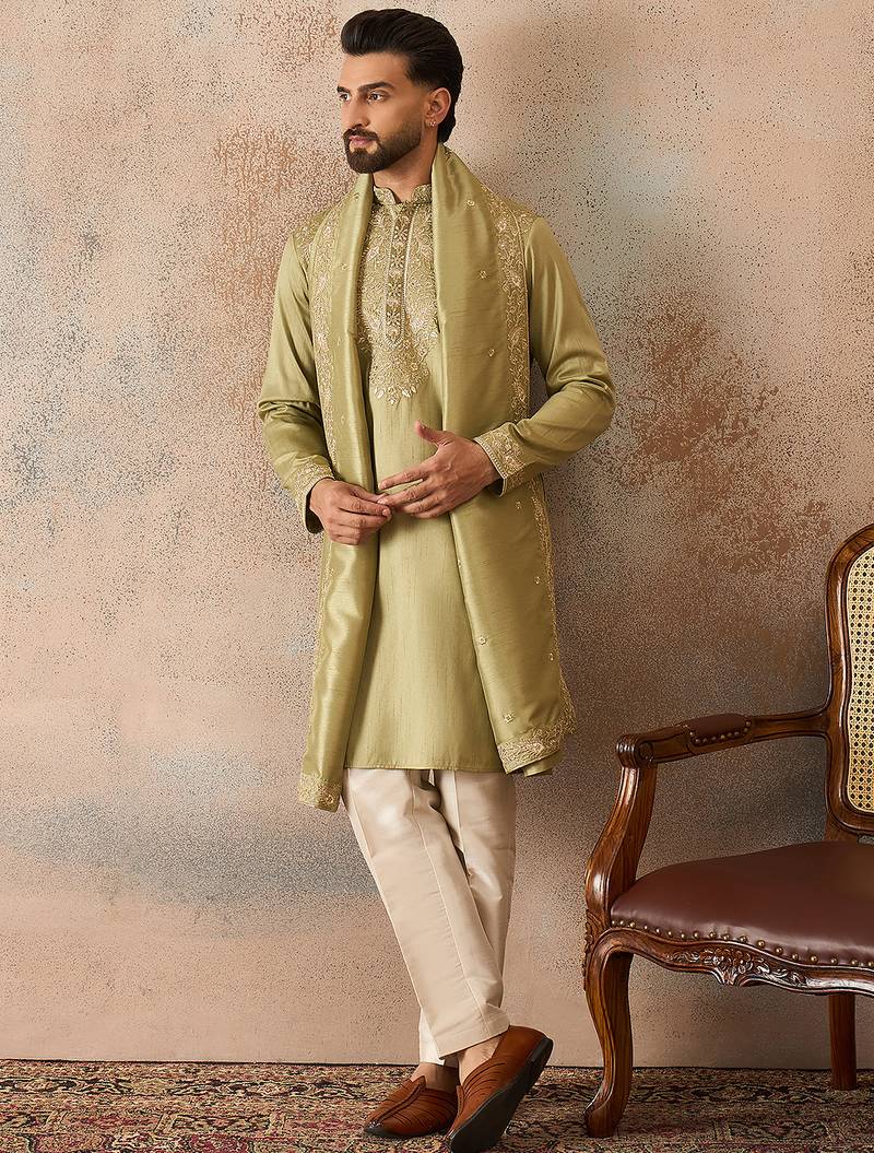 Men green zari embroidered silk blend kurta with dupatta