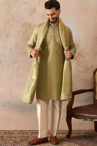 Men green zari embroidered silk blend kurta with dupatta