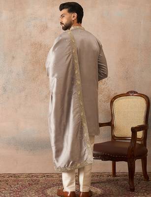 Men grey silk blend embroidered ethnic kurta with dupatta 4