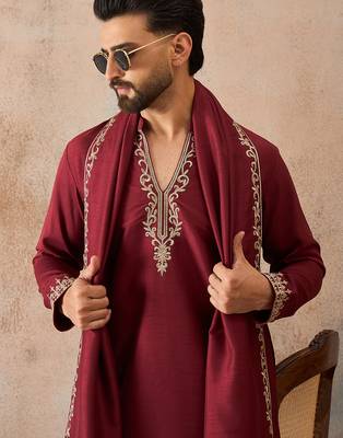 Mens maroon silk blend solid embroidered kurta with dupatta 1