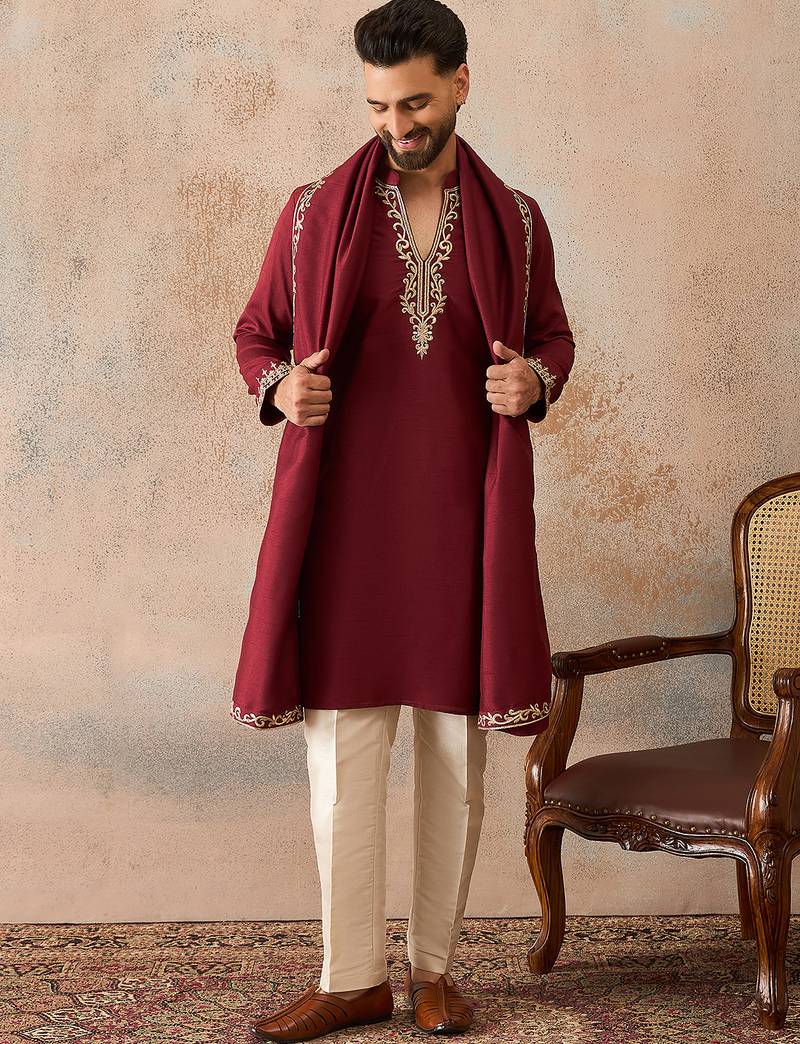 Mens maroon silk blend solid embroidered kurta with dupatta