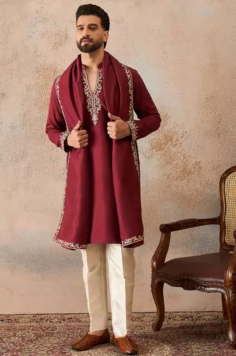 Mens maroon silk blend solid embroidered kurta with dupatta