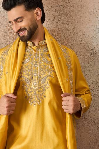 Men yellow silk blend embroidered ethnic kurta with dupatta
