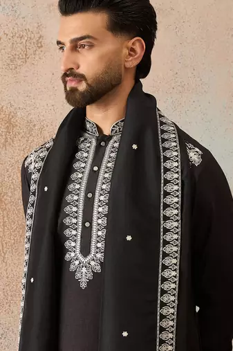 Mens black silk blend solid embroidered kurta with dupatta