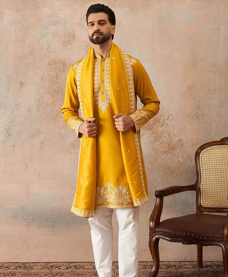 Mens yellow silk blend solid embroidered kurta with dupatta