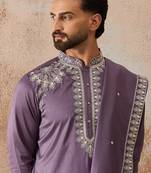 Mens lavender silk blend solid embroidered kurta with dupatta