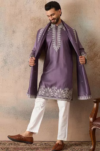 Mens lavender silk blend solid embroidered kurta with dupatta