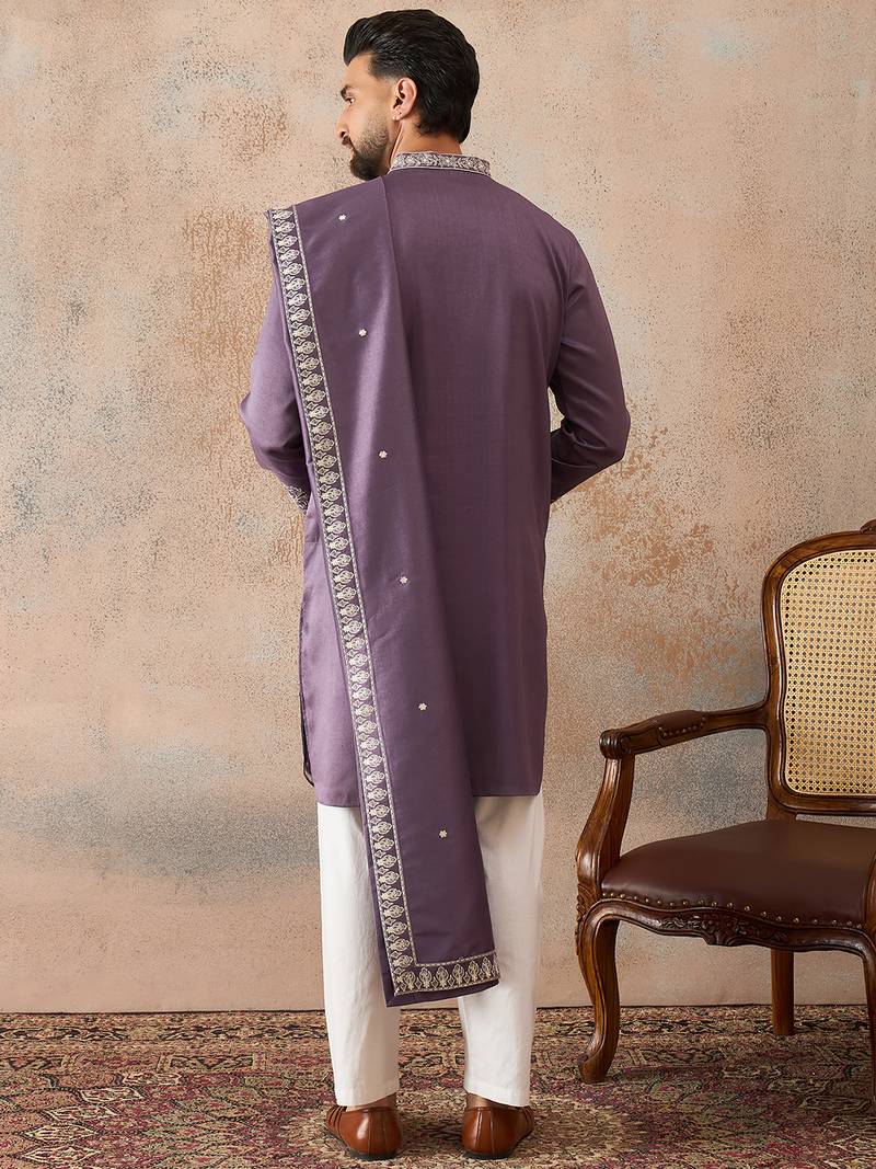 Mens lavender silk blend solid embroidered kurta with dupatta