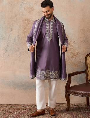 Mens lavender silk blend solid embroidered kurta with dupatta 5