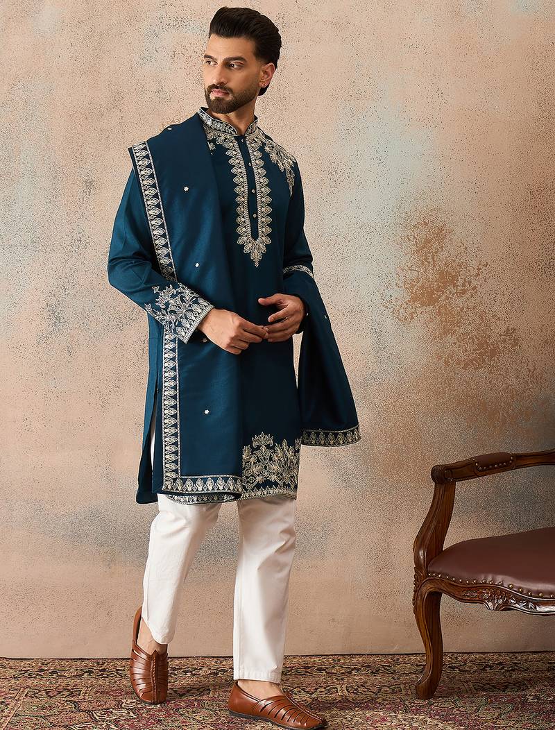 Mens blue silk blend solid embroidered kurta with dupatta