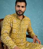 Mens green silk blend ethnic motifs ikat printed kurta with trouser