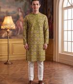 Mens green silk blend ethnic motifs ikat printed kurta with trouser