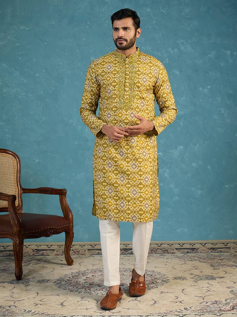 Mens green silk blend ethnic motifs ikat printed kurta with trouser