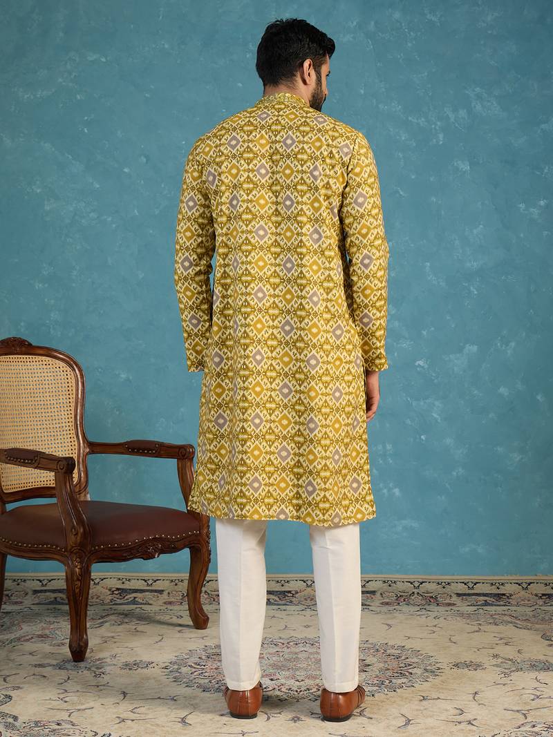 Mens green silk blend ethnic motifs ikat printed kurta with trouser
