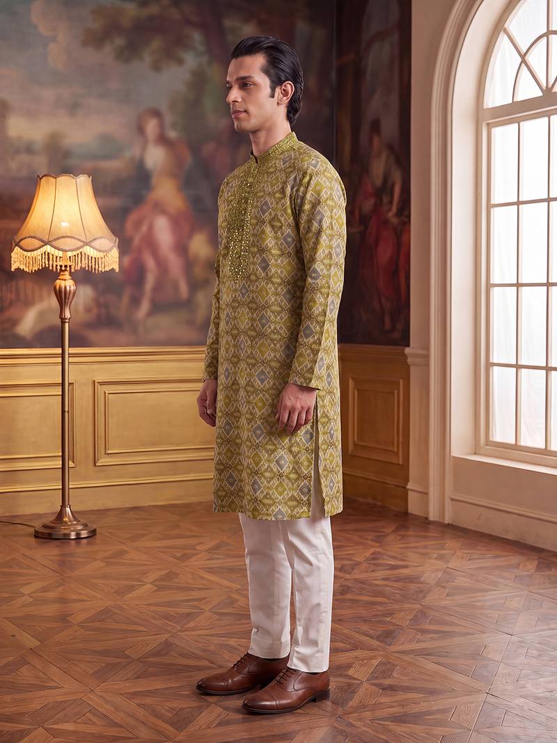 Mens green silk blend ethnic motifs ikat printed kurta