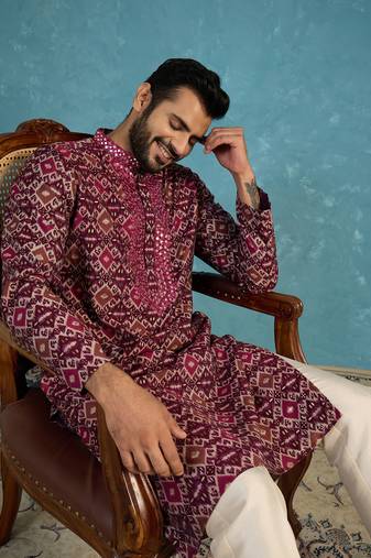 Mens purple silk blend ethnic motifs ikat printed kurta