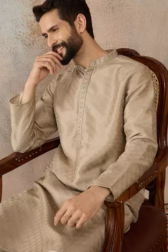 Men beige silk blend embroidered solid straight kurta
