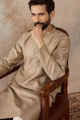 Men beige silk blend embroidered solid straight kurta