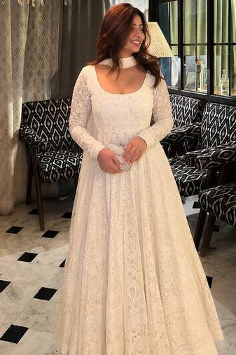White embroidered faux blooming anarkali gown set with dupatta