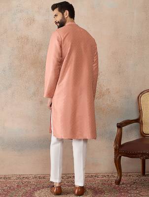 Men peach silk blend embroidered mandarin collar straight kurta 4