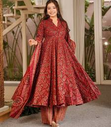Maroon muslin digital print anarkali kurti pant & dupatta set