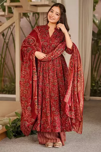 Maroon muslin digital print anarkali kurti pant & dupatta set