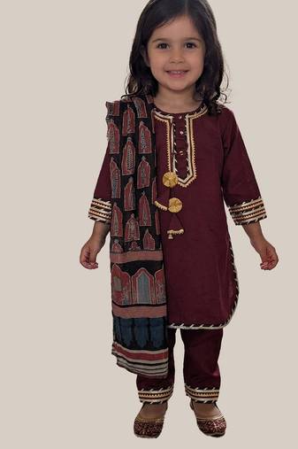 Maroon embroidered cotton kurti set