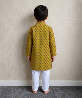 Lime green printed cotton kurta pyjama 3