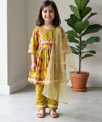 Lime green printed cotton kurti set 1