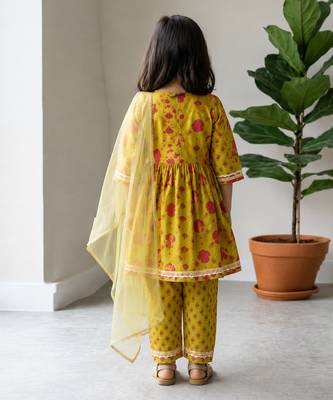 Lime green printed cotton kurti set 4