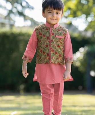 Peach pink printed cotton kurta with olive green jacket 1