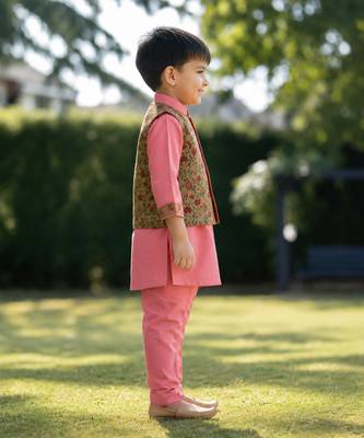Peach pink printed cotton kurta with olive green jacket 2