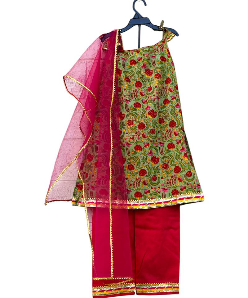 Green pink printed cotton kurti set