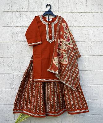 Rust red printed cotton kurti set 4