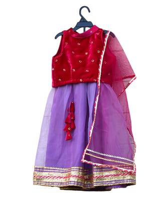 Rani pink lavender embroidered velvet lehenga set 3