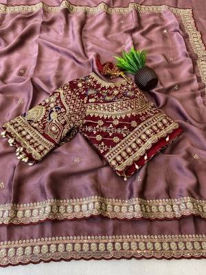 Onion Pink Color C -pallu sequence  coding embroidery work with  Sequence Butti Silk Blend Saree 2