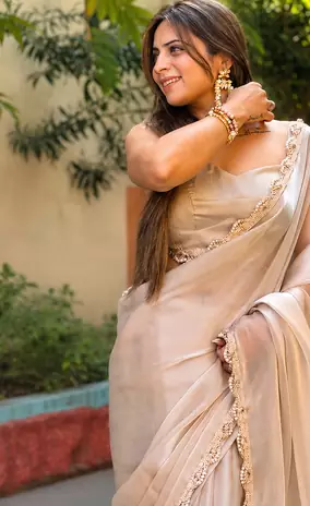 Off White Color weaving moti&gold lace border Silk Blend Saree