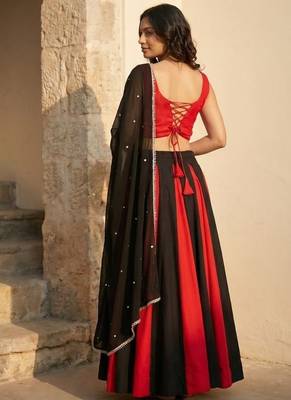 Black & Red Cotton Chaniya Choli For Navratri Set Set with Real Mirror Work and Georgette Dupatta 2