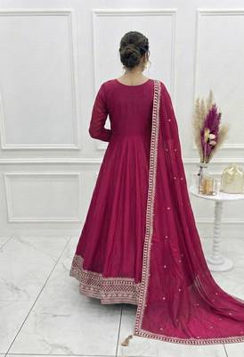 Women's Embroidery Work Vichitra SIlk Fabric Flared Anarkali Dupatta Set 3