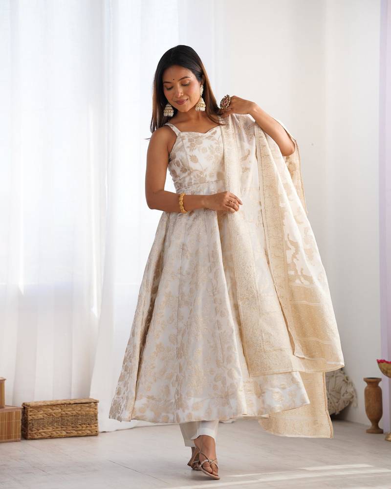 Women's Jacquard Work Jacquard Silk Fabric Flared Anarkali Pant and Dupatta Set