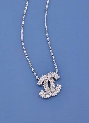 Luxury Sparkling Cubic Zirconia Double C Pendant Necklace for Women with Premium Silver Finish 2