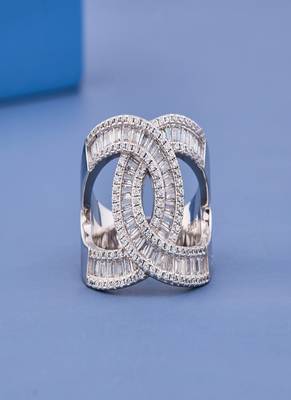 Luxury Sparkling Cubic Zirconia Interlocking Oval Statement Ring for Women with Premium Silver Finish 1