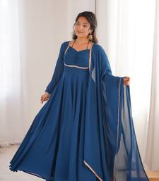 Women' Solid Blooming Georgette Fabric Flared Anarkali and Dupatta Set