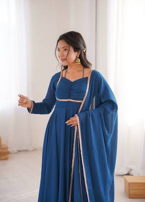Women' Solid Blooming Georgette Fabric Flared Anarkali and Dupatta Set 2