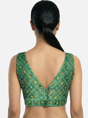 Green printed sleeveless v-neck ethnic saree blouse 2