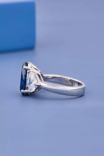 Luxury Blue Sapphire Oval Cut Statement Ring with Pear Cubic Zirconia Side Stones for Women Elegant