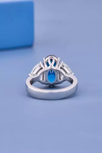 Luxury Blue Sapphire Oval Cut Statement Ring with Pear Cubic Zirconia Side Stones for Women Elegant