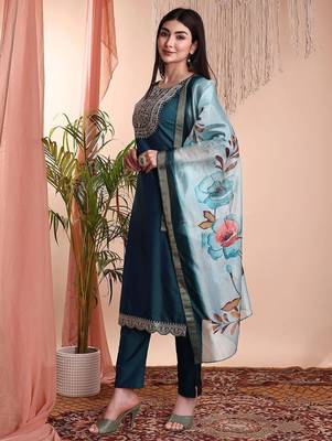 Green color art silk embroidered yoke design kurti pant dupatta set. 3