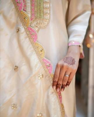 White color cotton slub embroidered yoke design kurti pant dupatta set 5